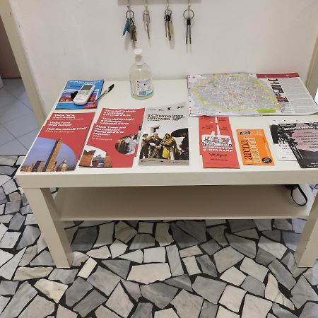 B & B Via Borgo Di San Pietro Bologna Eksteriør billede