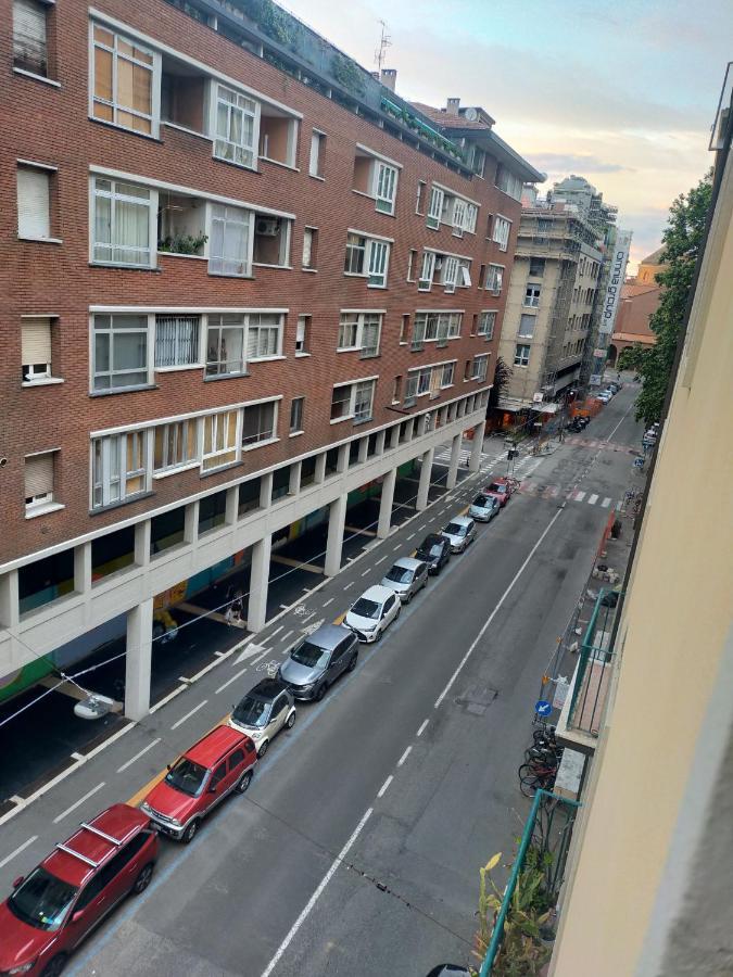 B & B Via Borgo Di San Pietro Bologna Eksteriør billede