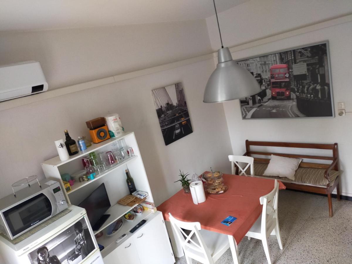 B & B Via Borgo Di San Pietro Bologna Eksteriør billede