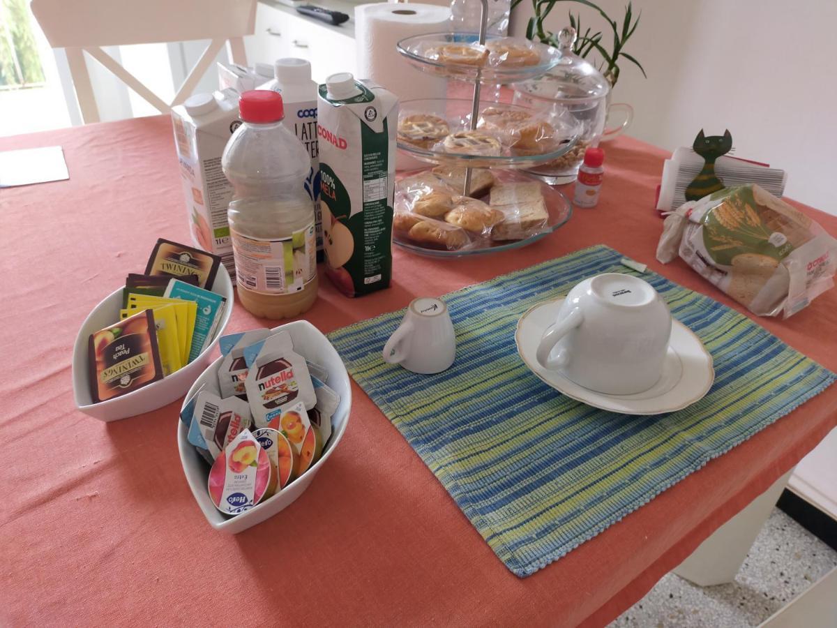 B & B Via Borgo Di San Pietro Bologna Eksteriør billede